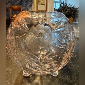 Stunning Large 8” Diameter Crystal Vase, Rose Bowl VTG